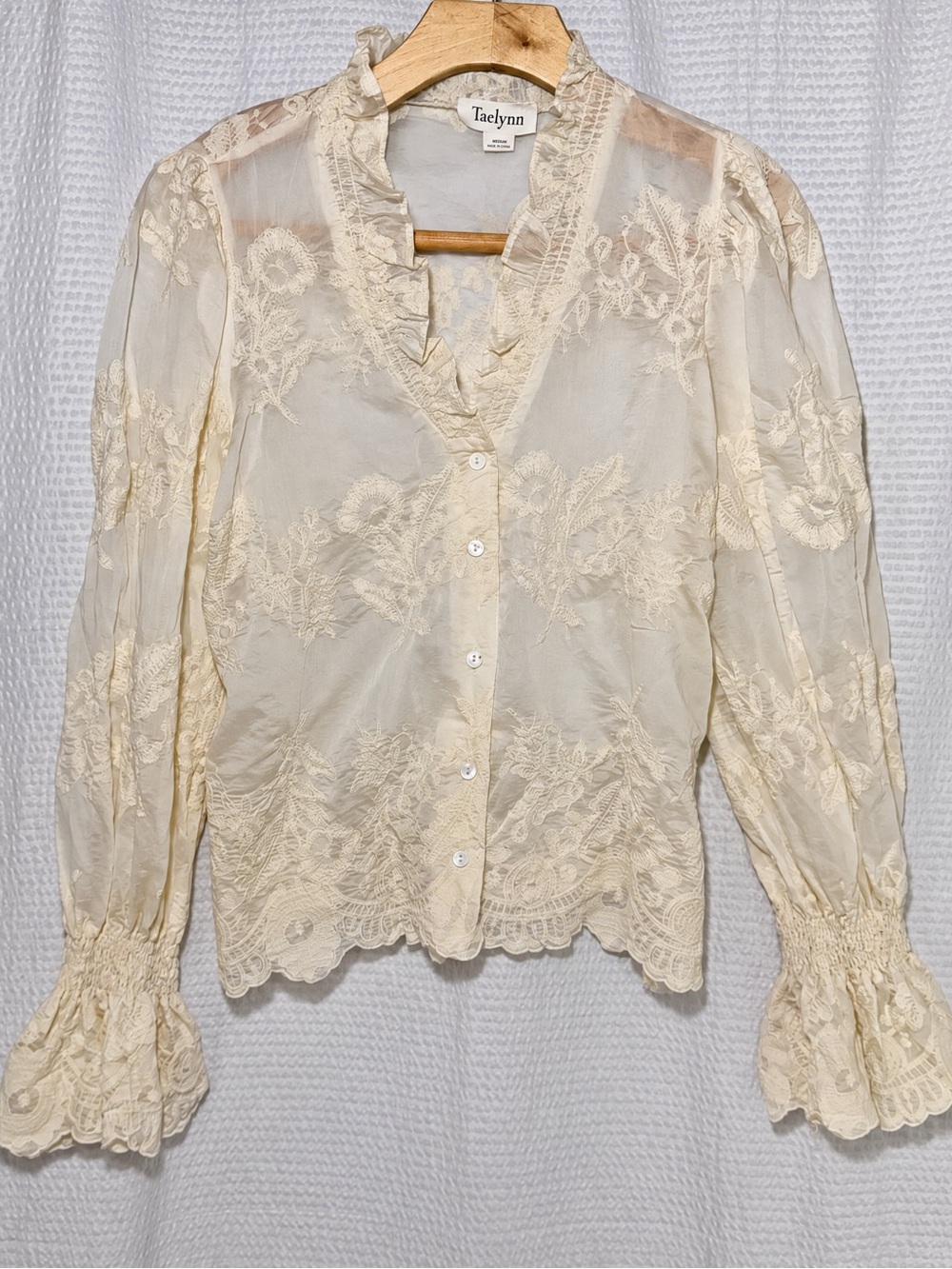 Taelynn coquette lace blouse white cream ruffle embroidered cotton boho top M